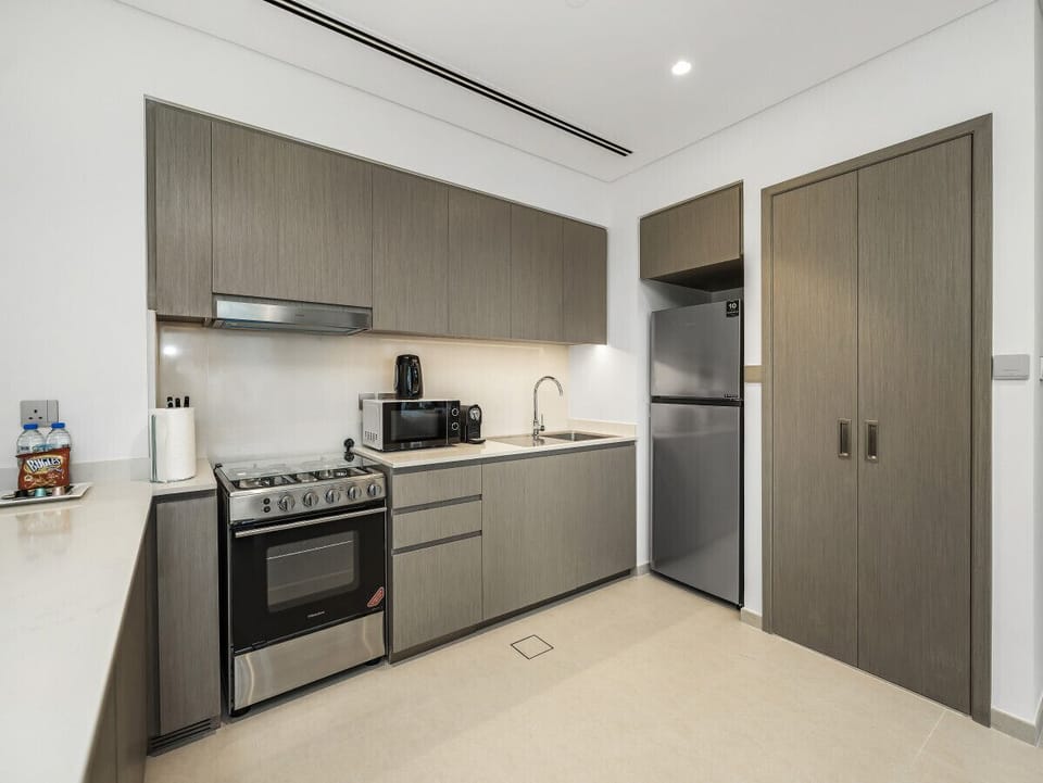 Fully Equipped Modern Kitchen