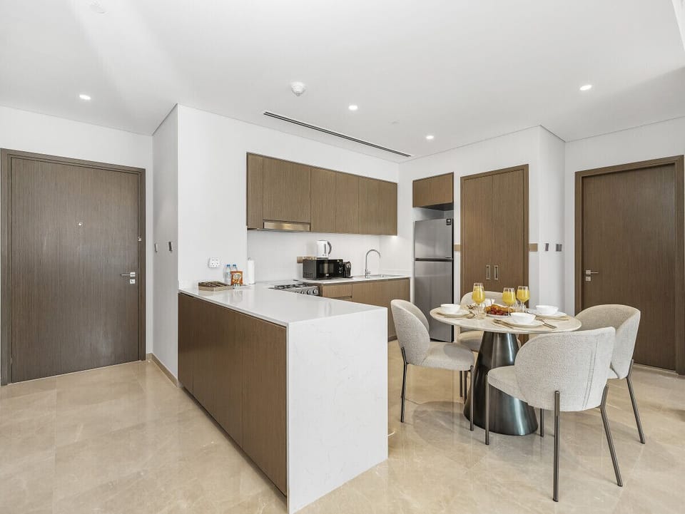 Fully Equipped Modern Kitchen and dining