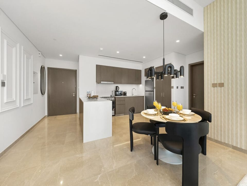 Fully Equipped Modern Kitchen and dining