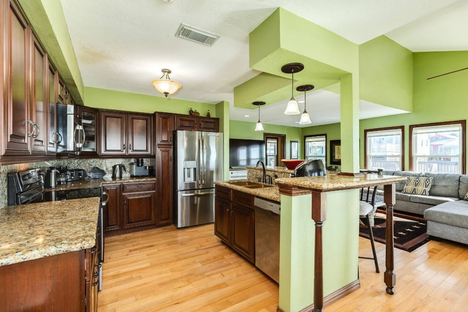 Fully stocked kitchen