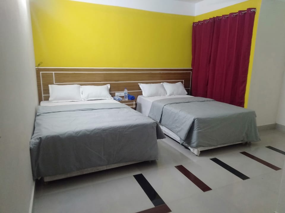Economy Double or Twin Room | Desk, WiFi (free)