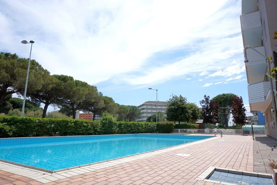 Holiday Home Swimming Pool