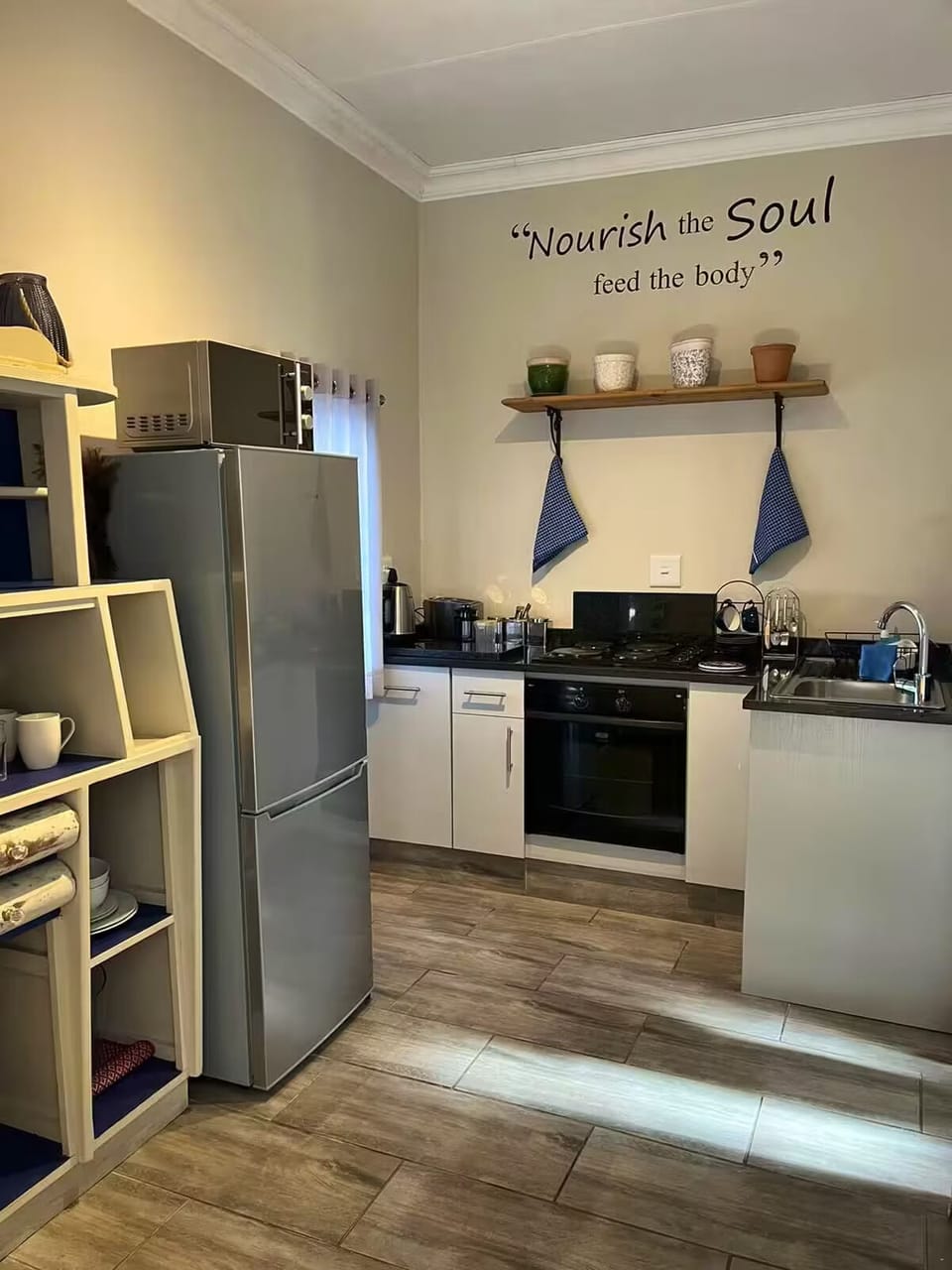 Deluxe Cottage, 1 Double Bed, Courtyard View | Private kitchen | Electric kettle