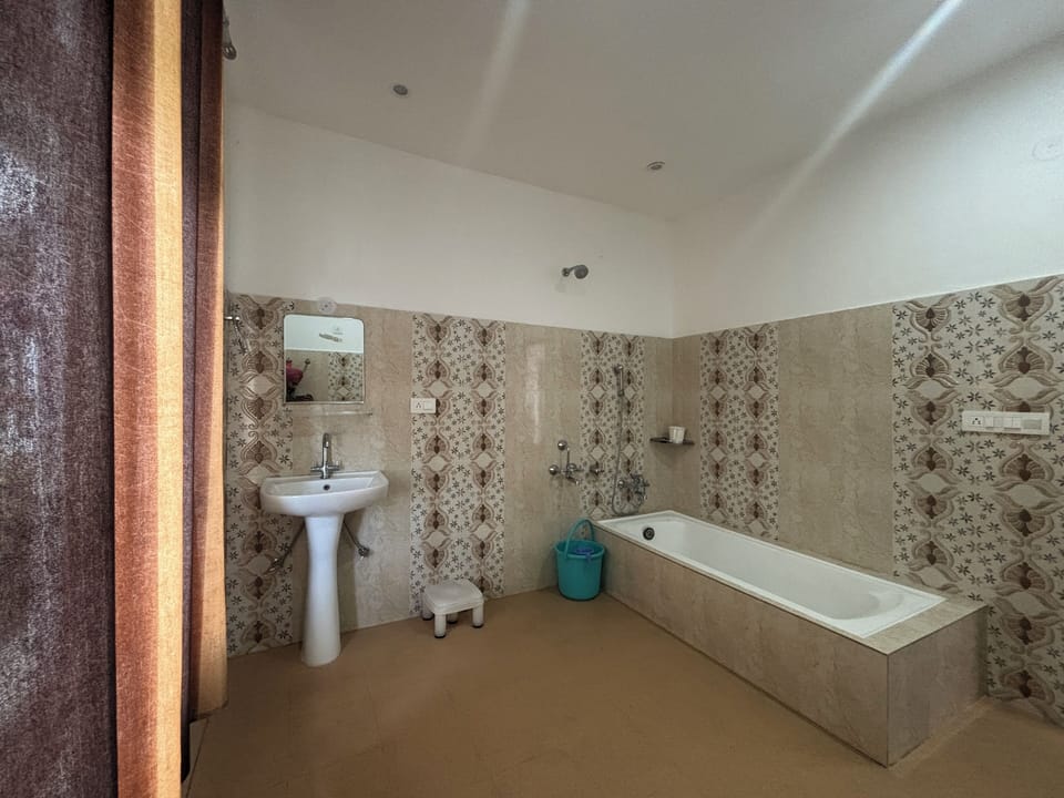 Superior Room | Bathroom