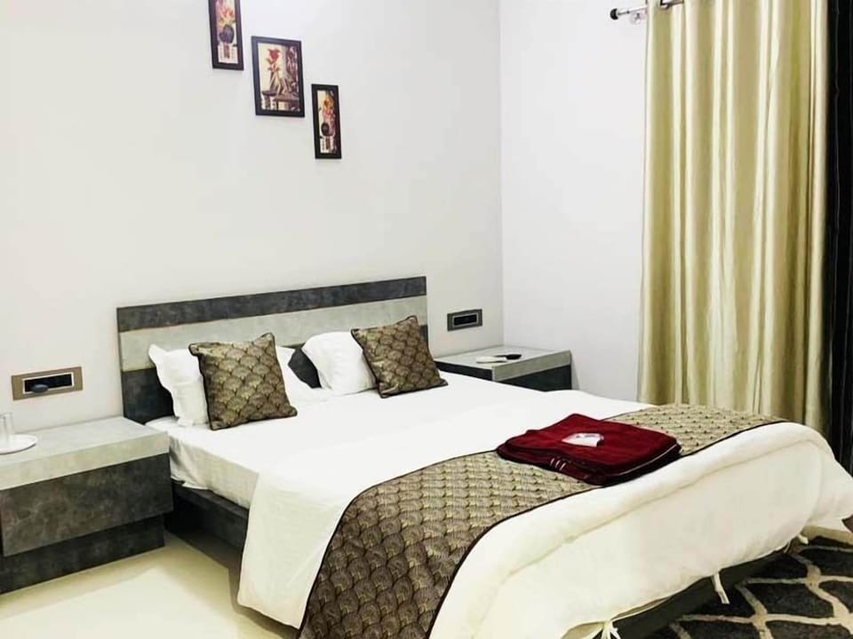 Deluxe Double Room, Balcony, Beach View | Soundproofing