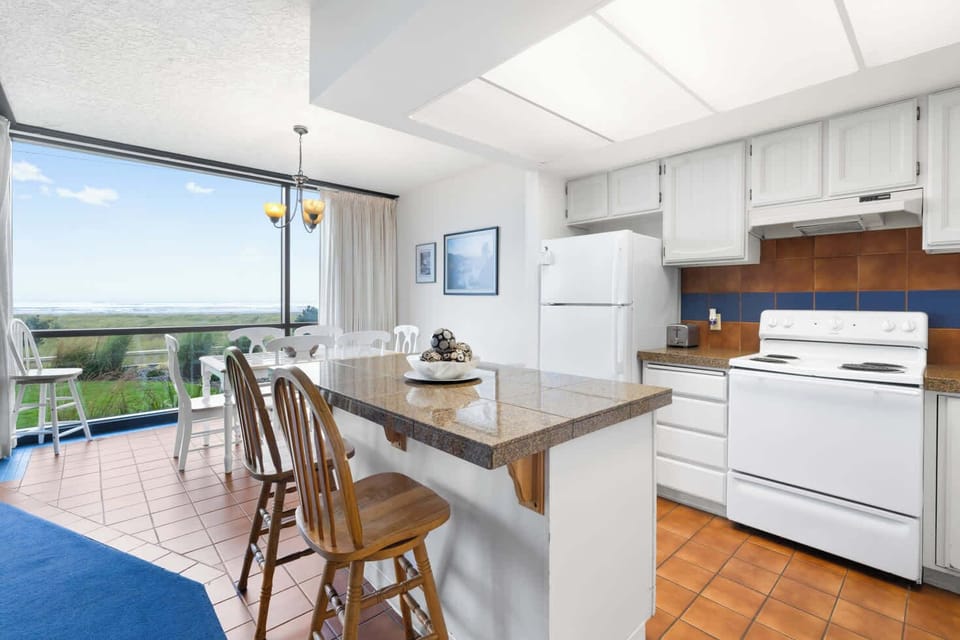 Take in stunning ocean views while enjoying quality time with friends and family, perfect for relaxing, dining, and making memories together.