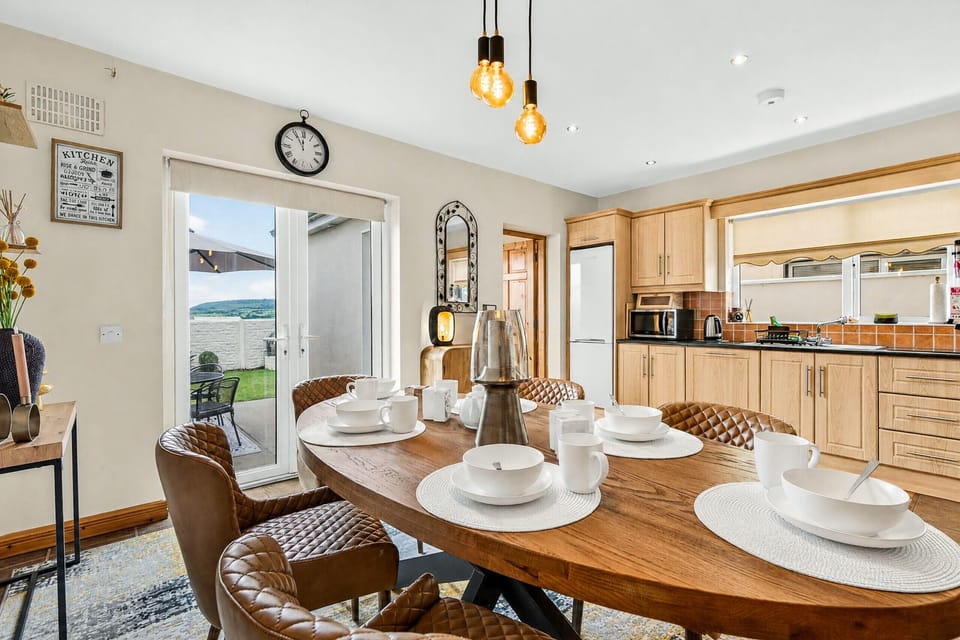 Hawthorn's Eat-In Kitchen