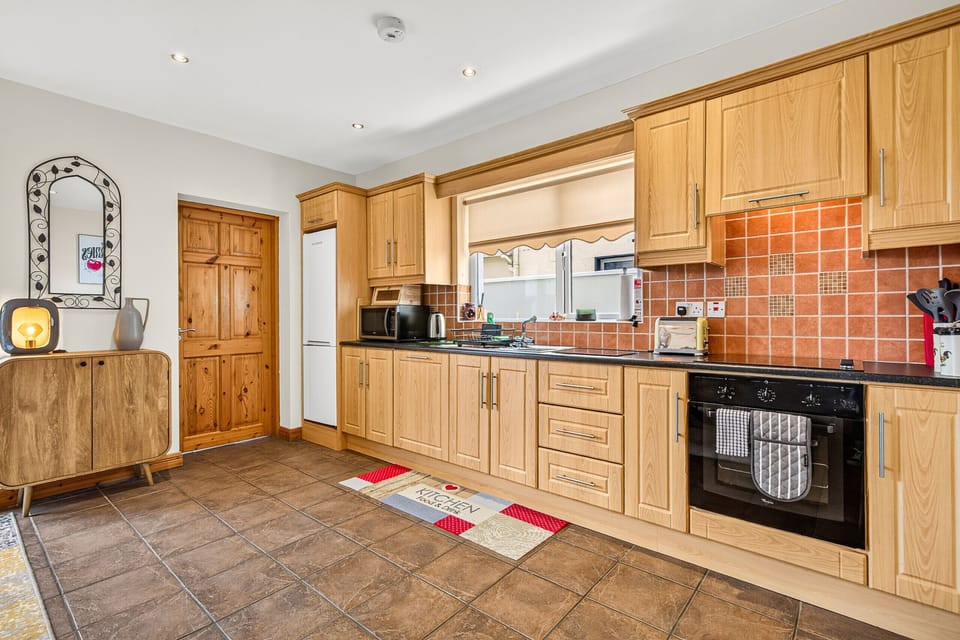 Hawthorn's full kitchen
