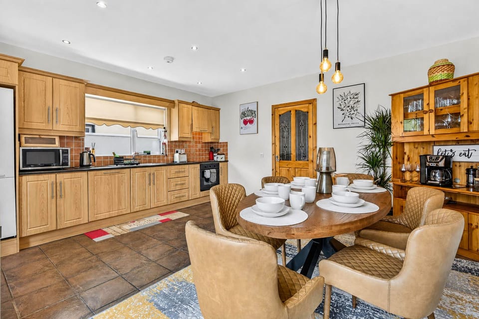 Hawthorn's lovely eat-in kitchen