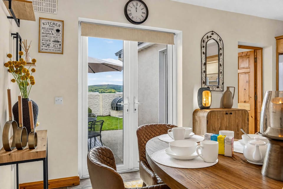 Hawthorns eat-in kitchen with access to outdoor living area
