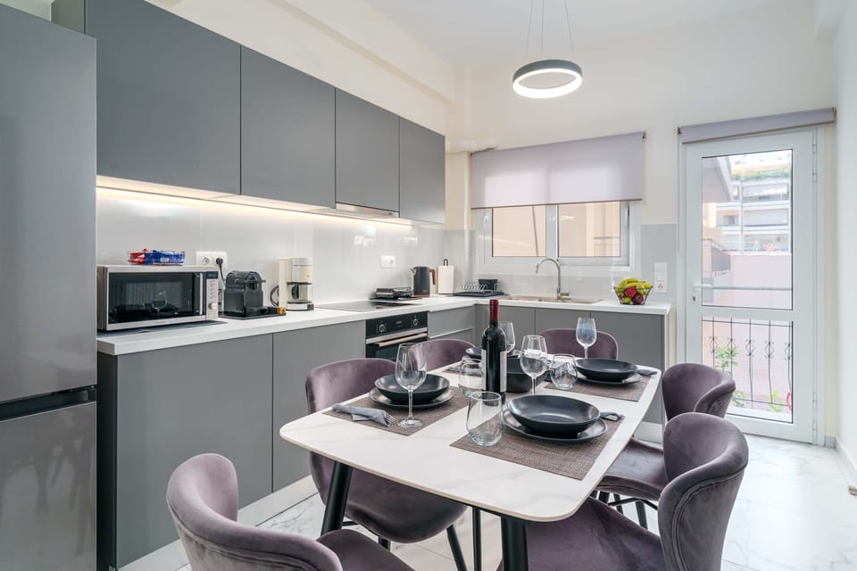 House | 2 bedrooms, desk, Internet