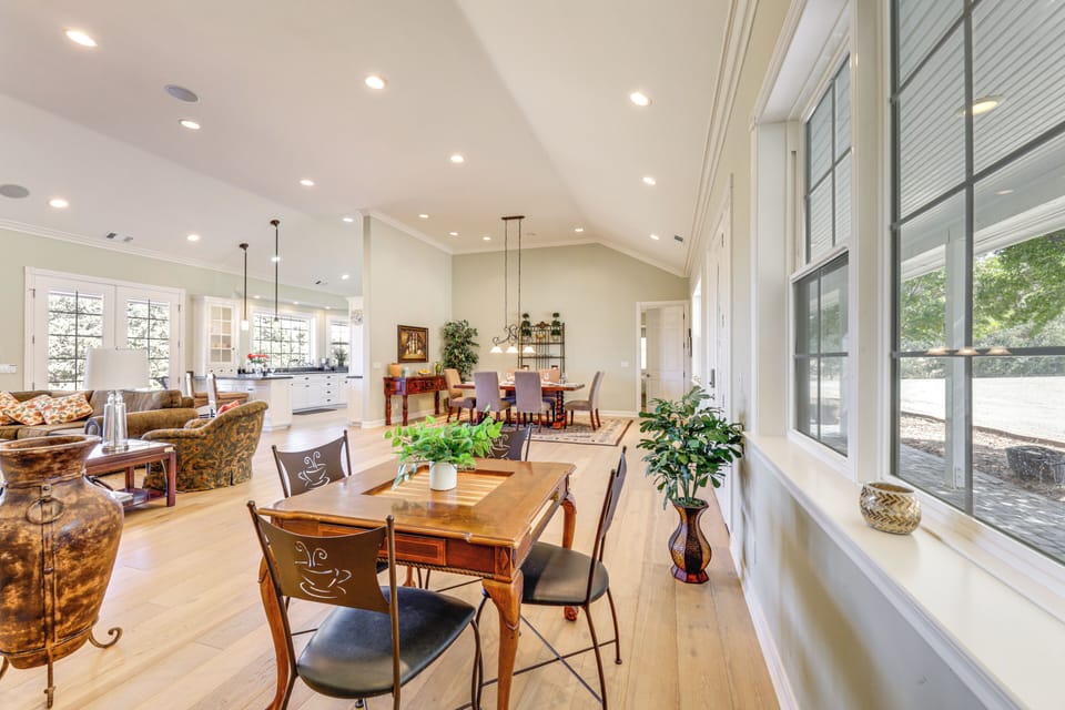 House (4 Bedrooms) | Interior