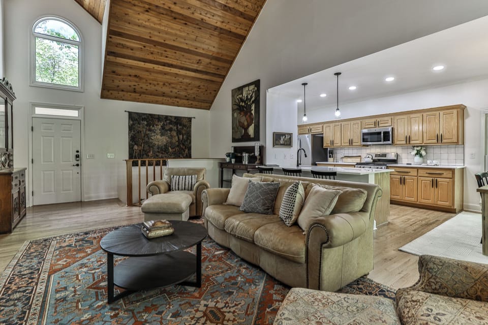 Adventures At Big Canoe - Living Room