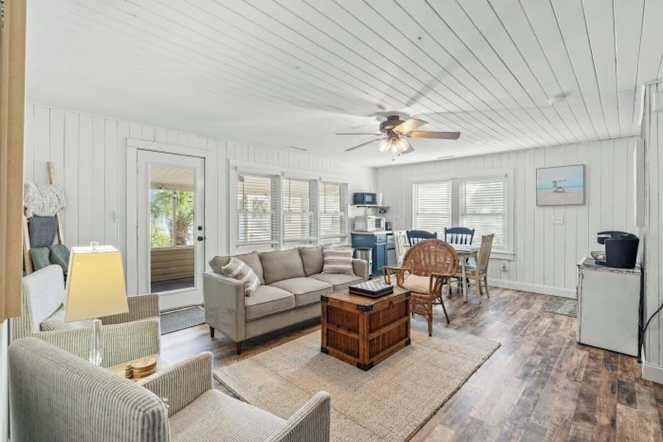 Your teen guests will love having their own separate living room.