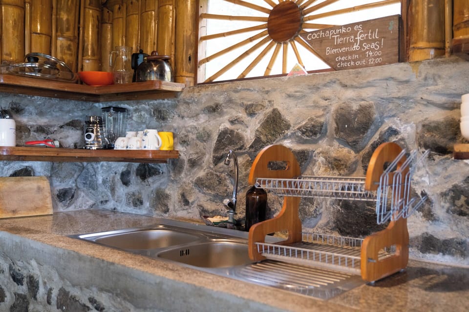 Comfort Cabin, Mixed Dorm, Kitchen, Sea View | Private kitchen