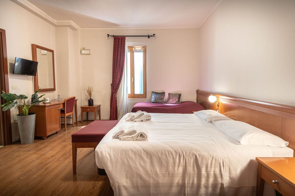 Comfort Double Room | Desk, laptop workspace, free WiFi
