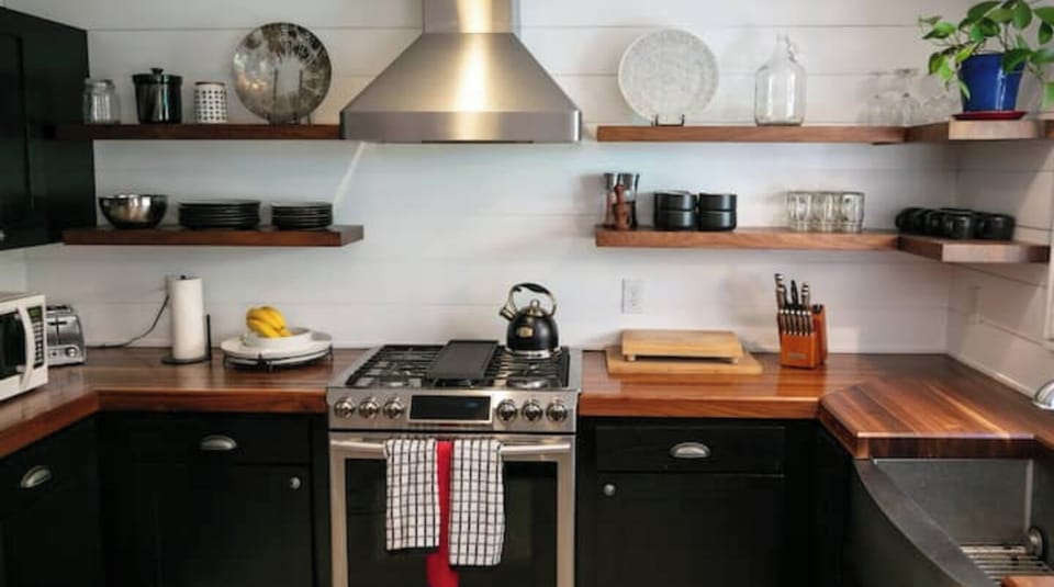 Fully equipped Chef's Kitchen.
