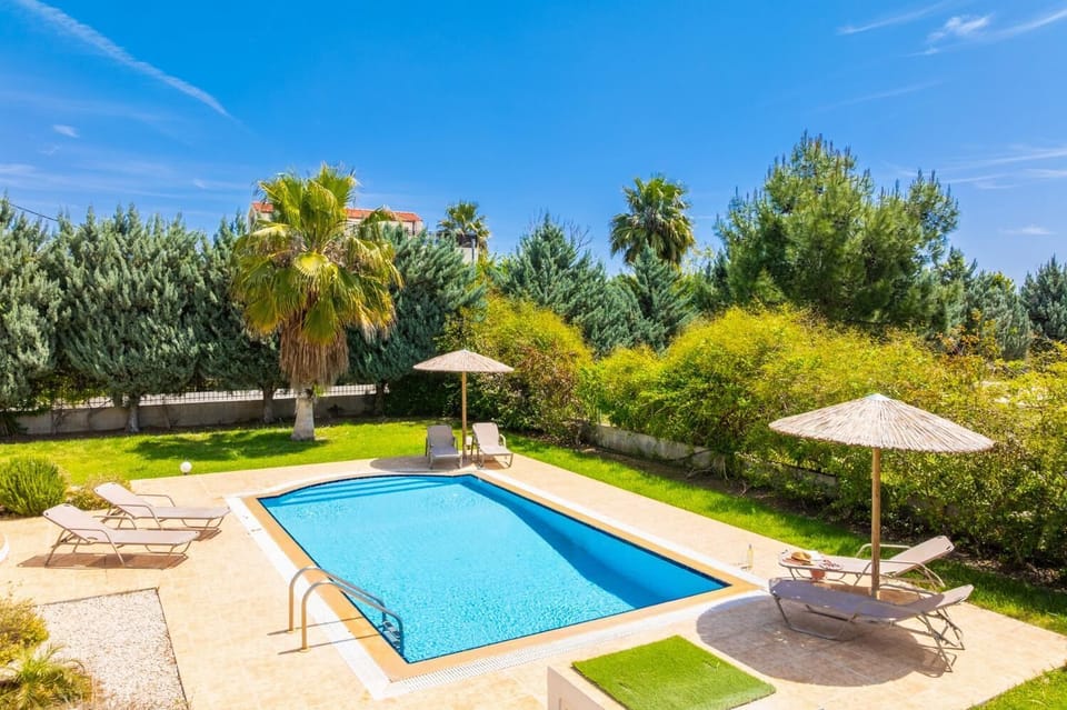 Private pool and terrace