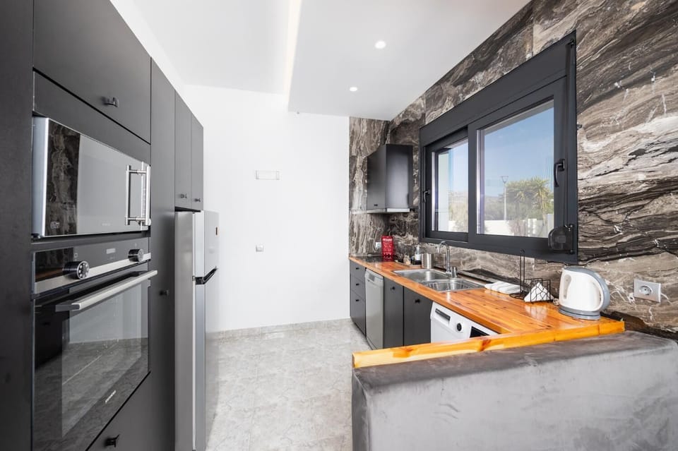 Equipped kitchen
