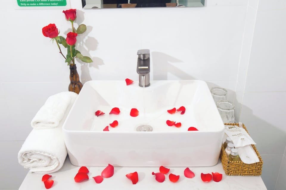Shower, free toiletries, hair dryer, slippers
