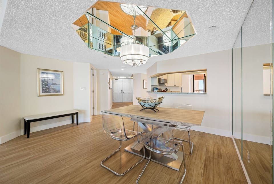 Dining area for six