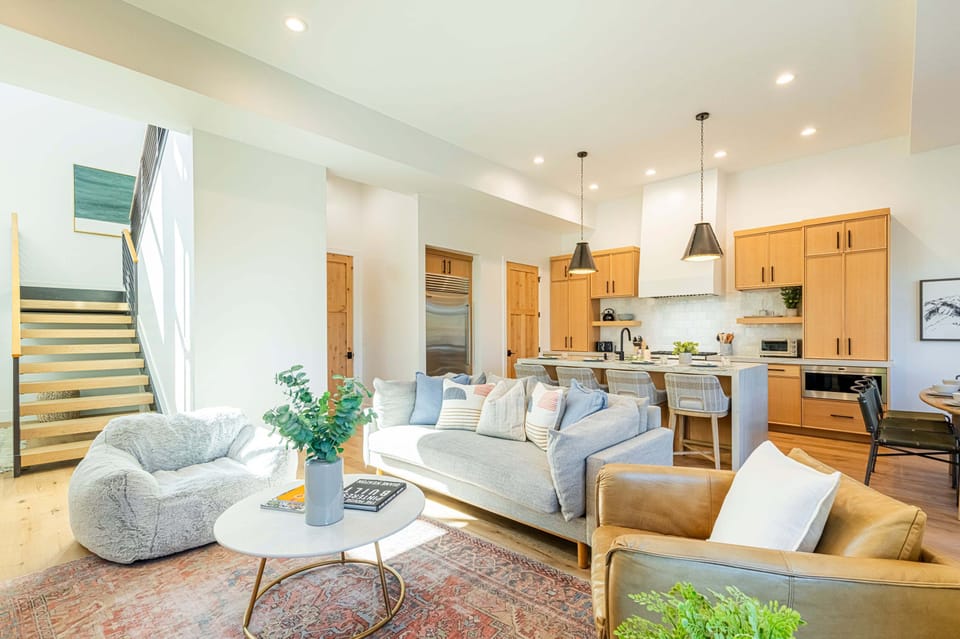 Open floor plan and airy vibes