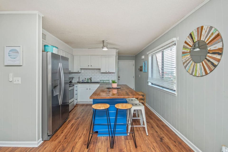 Spacious kitchen