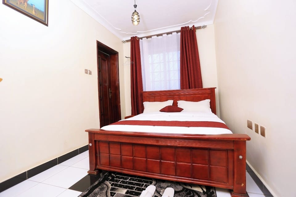 Deluxe Double Room, City View | Desk, laptop workspace, iron/ironing board (on request), WiFi (free)
