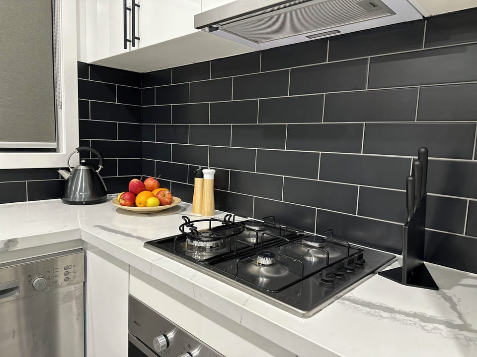 Four burner gas stove 