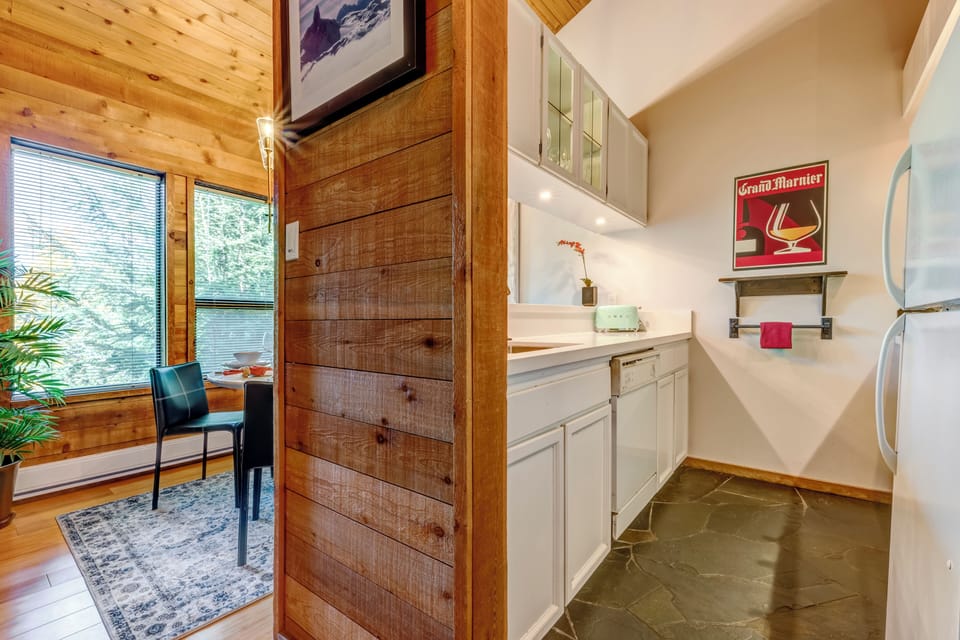 Main Floor Bathroom