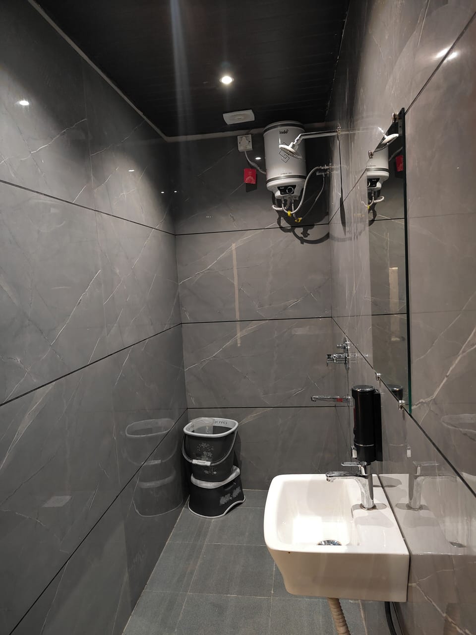 Deluxe Room | Bathroom