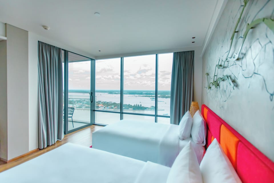 Executive Suite Twin Room, River View | Premium bedding, memory foam beds, minibar, in-room safe