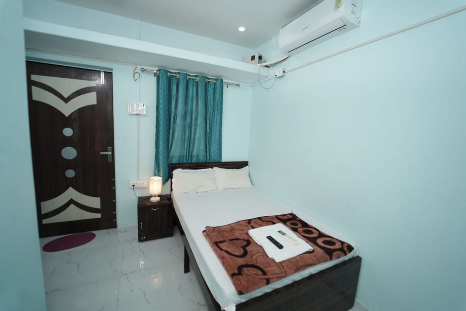 Standard Single Room | Free WiFi