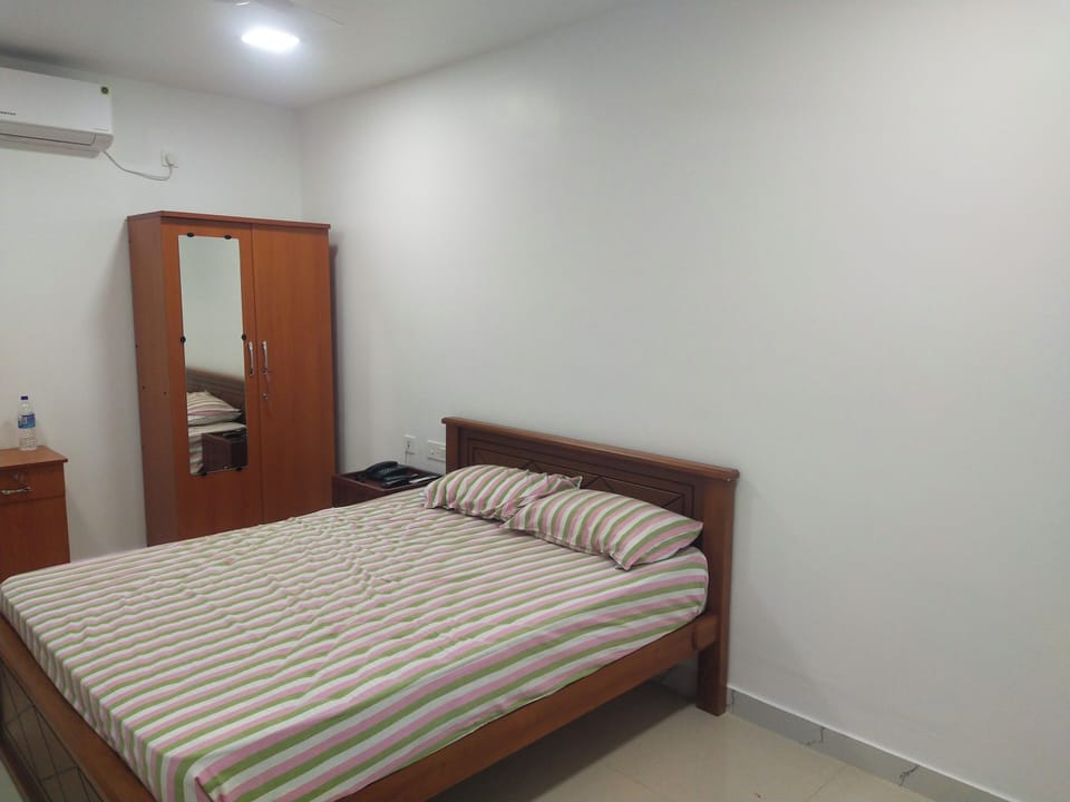 Family Double Room, Balcony | Desk, laptop workspace, rollaway beds (surcharge), WiFi (free)