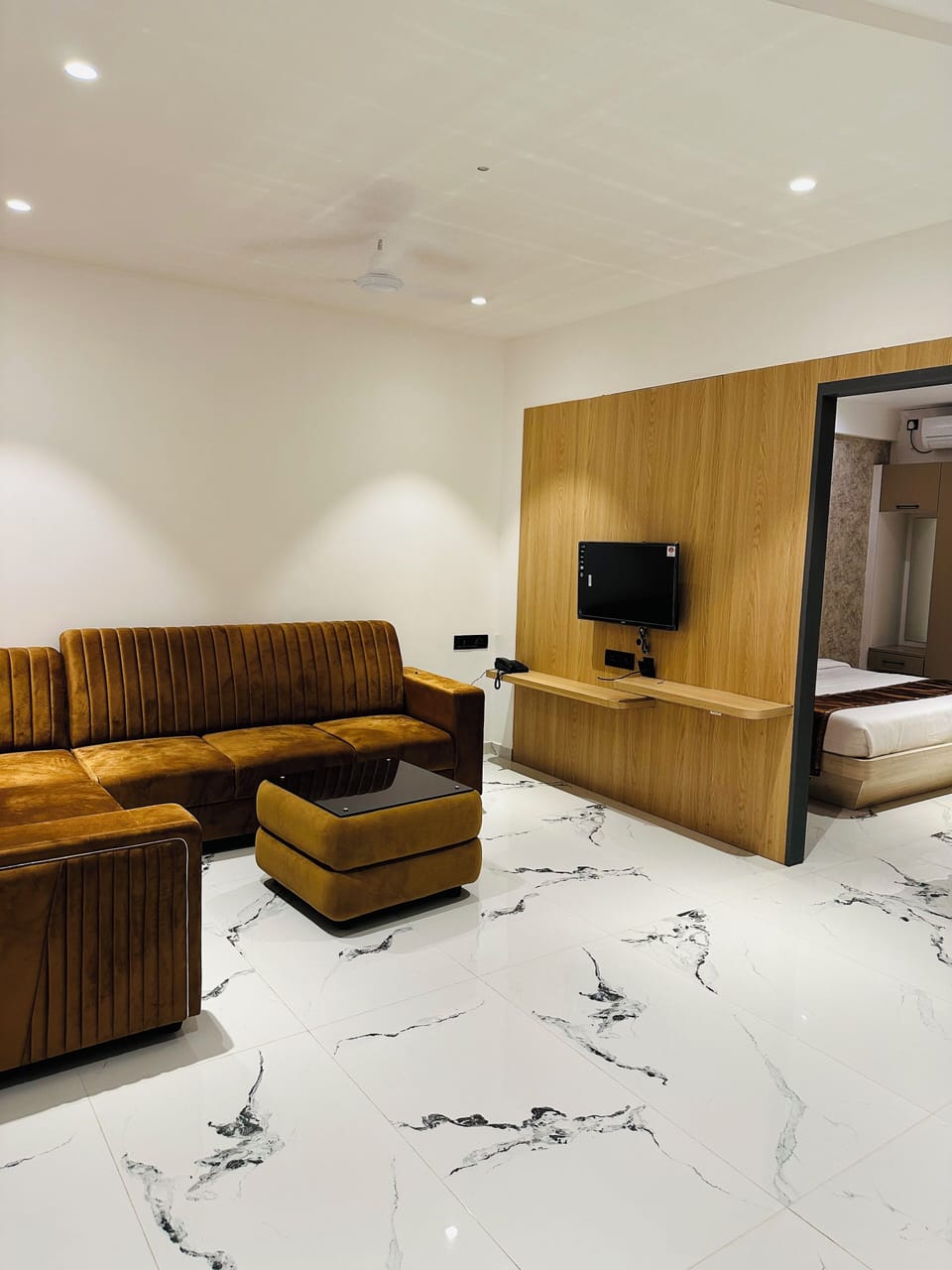 Deluxe Comfort Room | Desk, laptop workspace, soundproofing, free WiFi