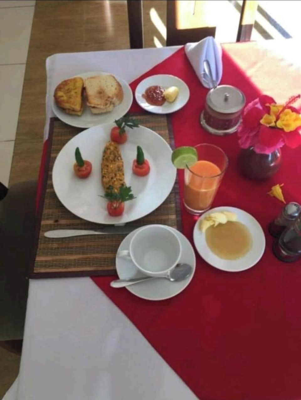 Free daily continental breakfast