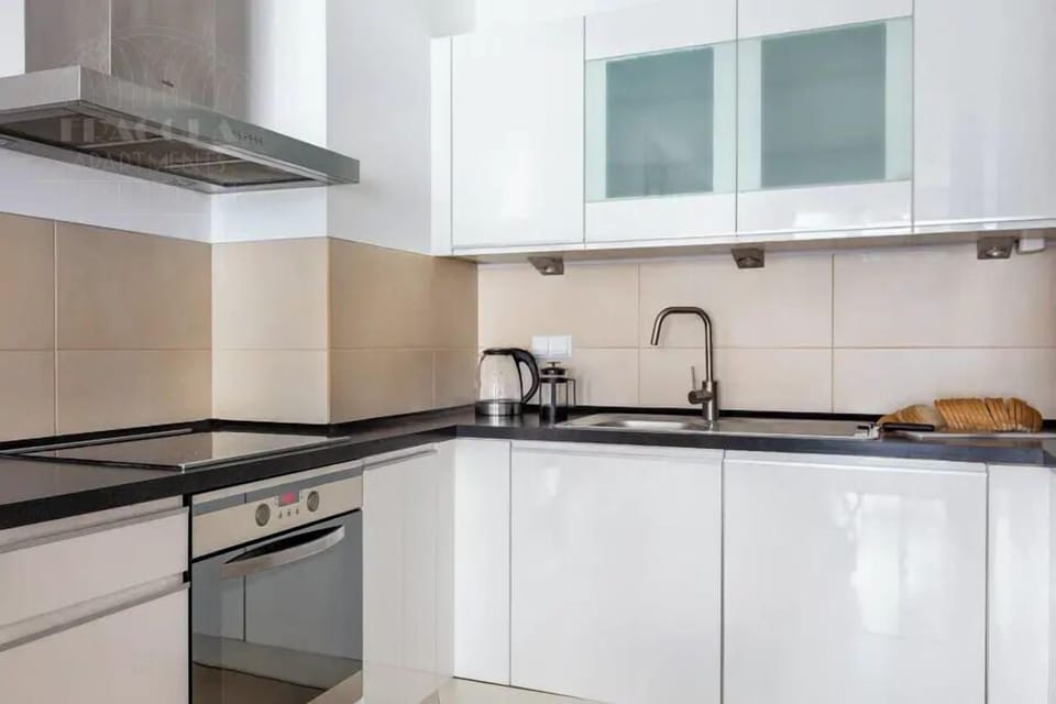 Design Apartment, 1 Bedroom, Balcony, City View | Private kitchen | Fridge, microwave, stovetop, electric kettle