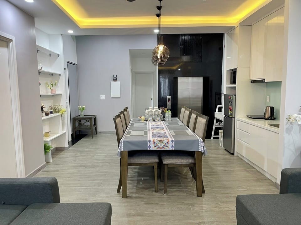 Family Apartment, 2 Bedrooms, Kitchenette, Ocean View | Living area | 43-inch Smart TV with satellite channels, pay movies