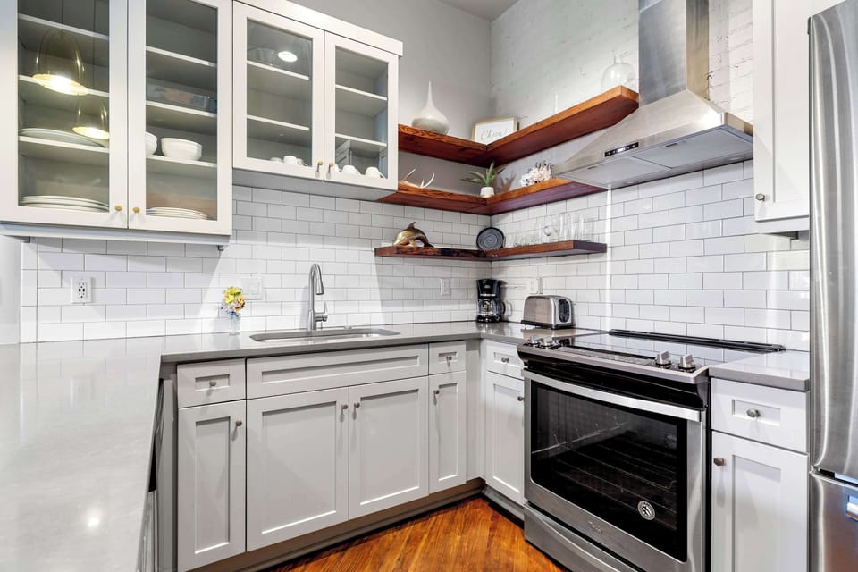 Fully equipped kitchen with everything you need to cook a meal!