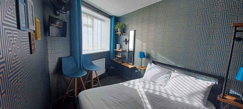 Double Room, Ensuite, Sea View (Room 16) | Free WiFi