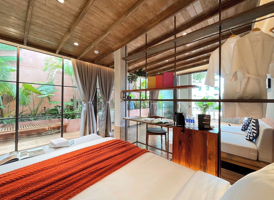 Executive Double Room, Balcony | Desk, laptop workspace, blackout drapes, soundproofing