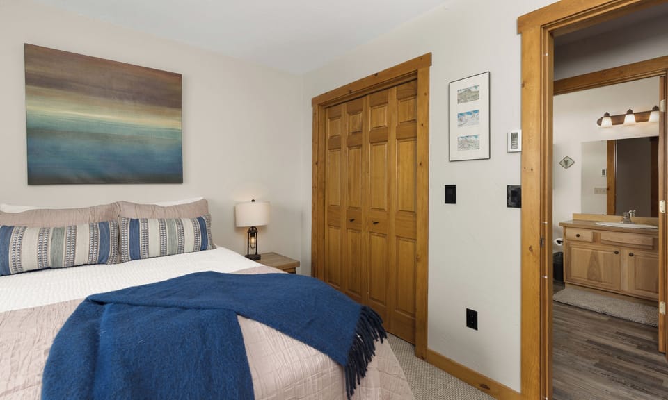 15 Spotted Fawn main floor bedroom2