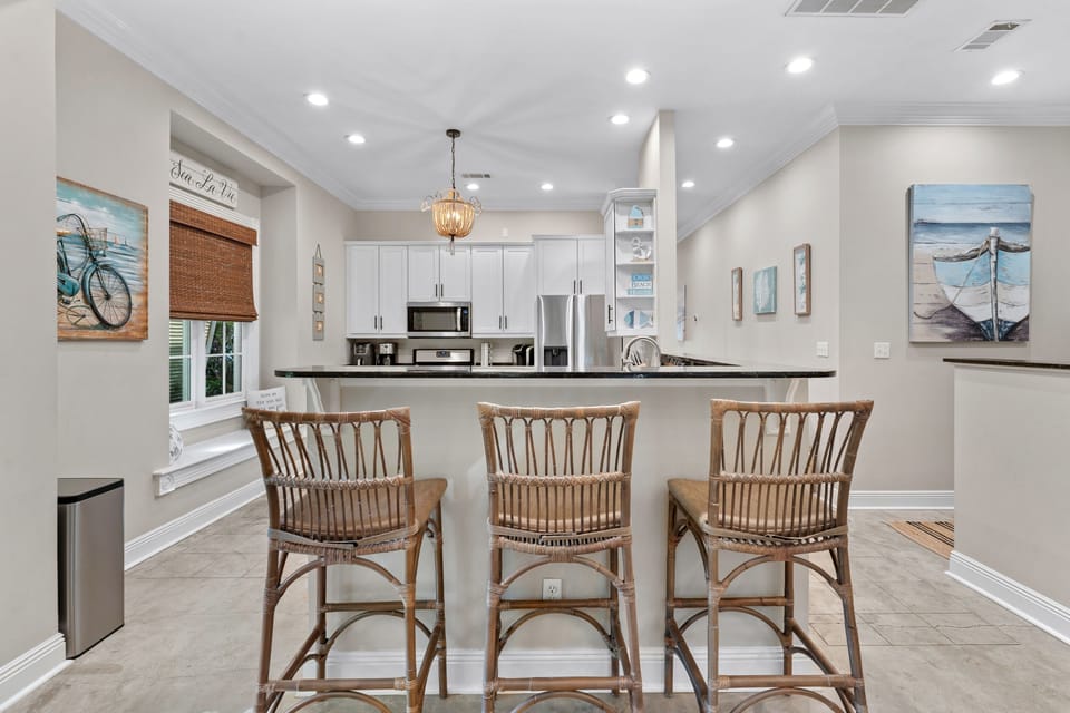 House, 3 Bedrooms | Private kitchen | Coffee/tea maker, fridge, oven, toaster