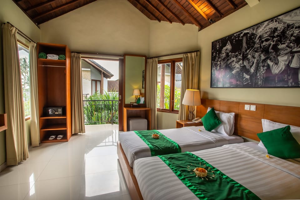 2 Bedroom Villa | Minibar, in-room safe, desk, blackout drapes