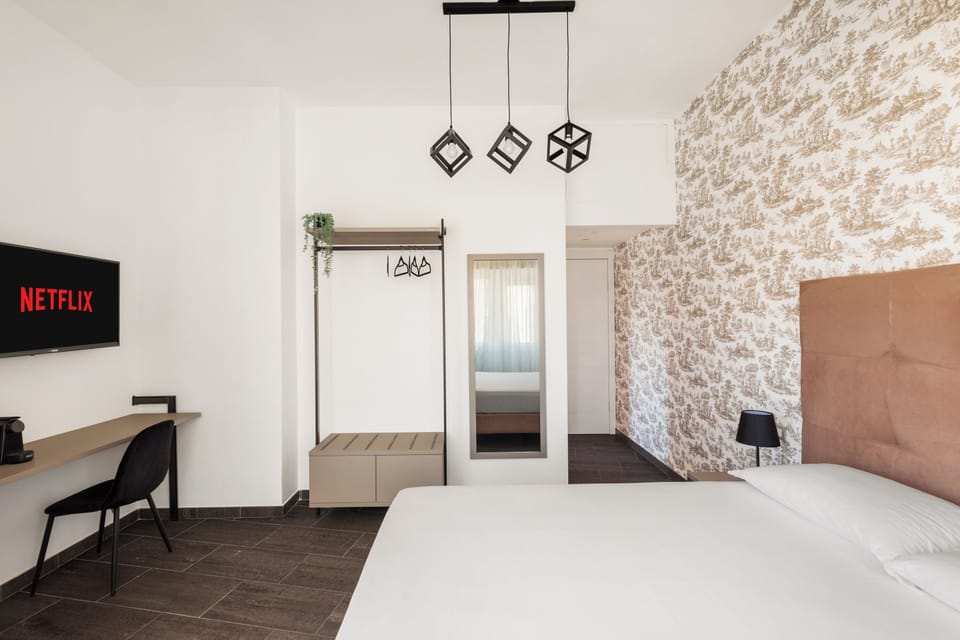 Superior Room | Premium bedding, minibar, in-room safe, desk