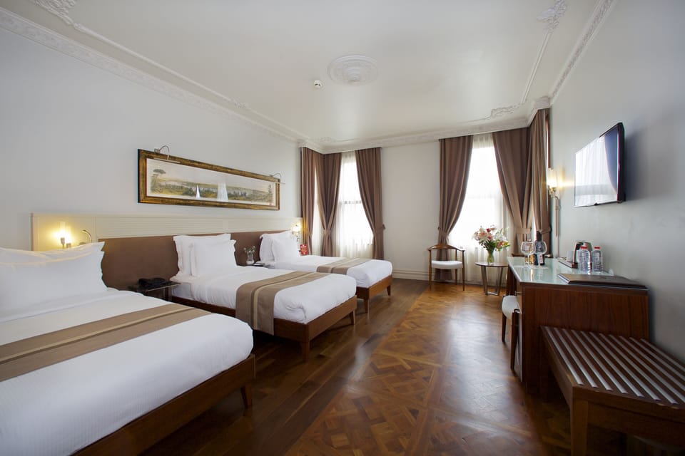 Comfort Triple Room | Premium bedding, down comforters, minibar, in-room safe
