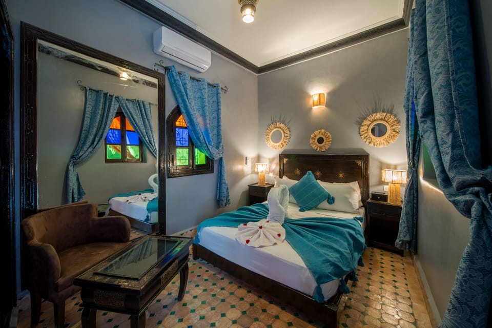 Premium bedding, free cribs/infant beds, free WiFi, bed sheets