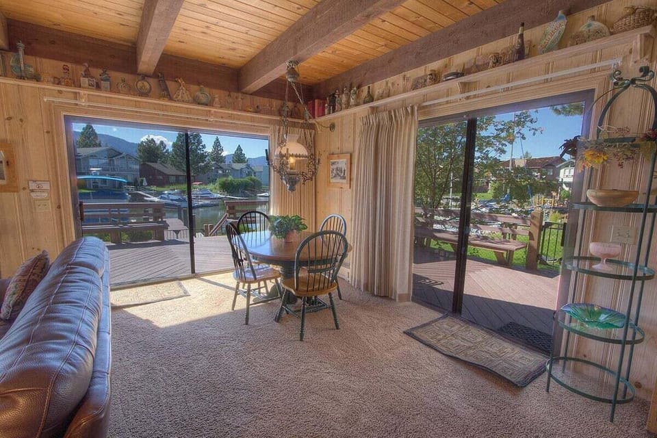 Main level- Sliding doors to access the boat deck