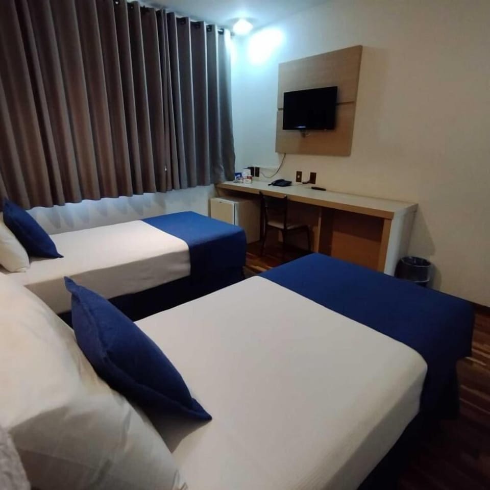 WiFi (free), bed sheets