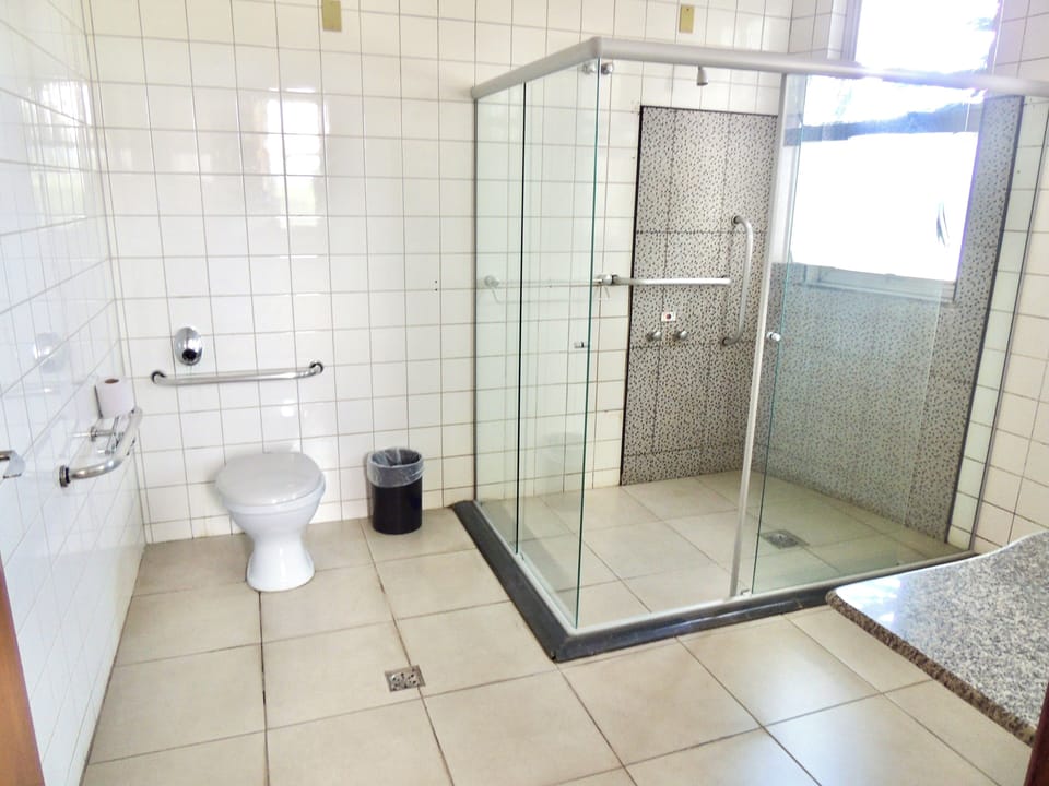 Exclusive Double Room | Bathroom | Shower, towels, toilet paper